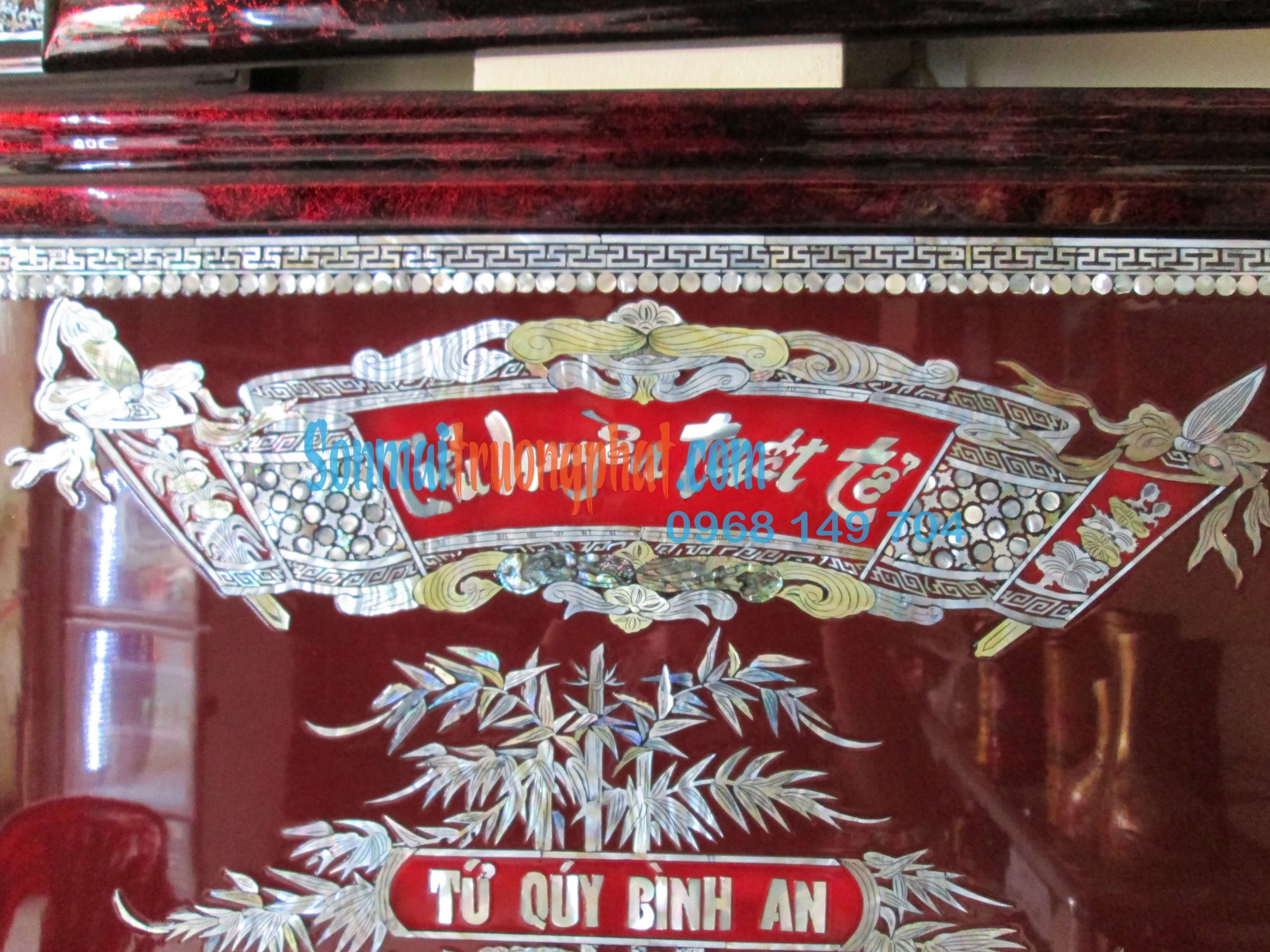 Liễn thờ gia tiên cao cấp, tứ quý cẩn ốc xà cừ cực kì đẳng cấp 133x133(cm) (1) Liễn thờ gia tiên cao cấp, tứ quý cẩn ốc xà cừ cực kì đẳng cấp 133x133(cm)